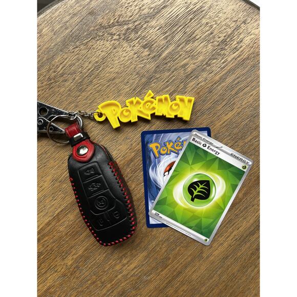 Pokémon-Inspired Keychain | Yellow | 3D Printed Collectible - Picture 1 of 1
